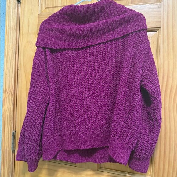Gorgeous magenta Express oversized size S sweater - Picture 6 of 8